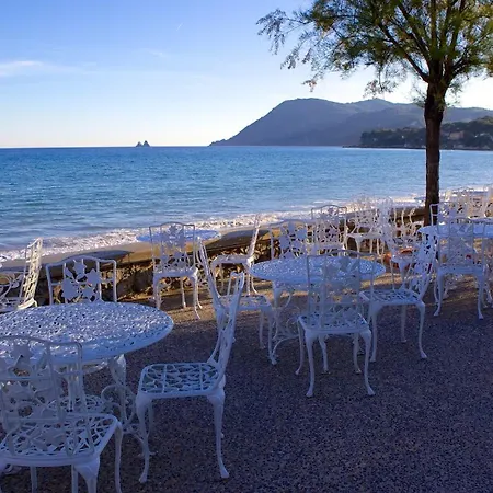 Maison Provencale Tatil Evi *